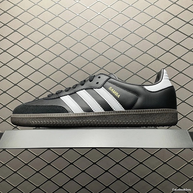 Adidas Low-Profile Sneakers with Streamlined Sole in Black and White