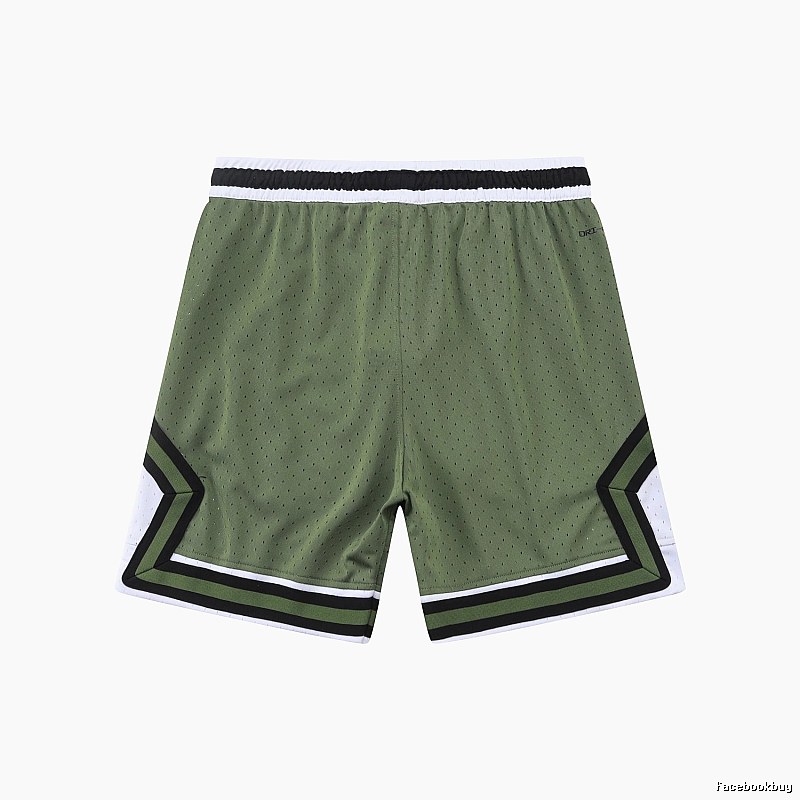AJ sporty green shorts