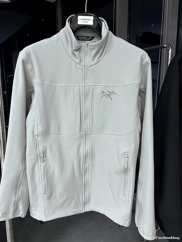 Arc’teryx lightweight light gray jacket