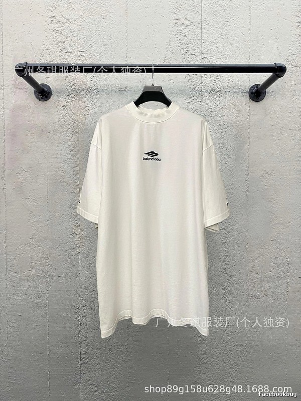 Balenciaga minimalist style white T-shirt