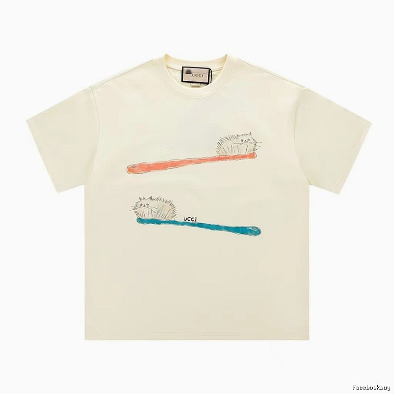 Gucci Hand-painted Cat Vintage Style Off-white T-shirt