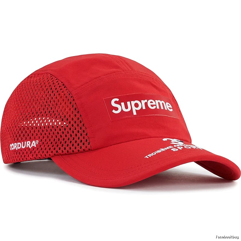 Supreme sporty red cap