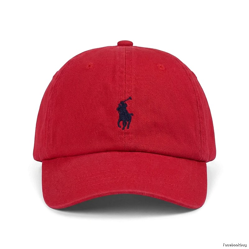 The classic and simple style red hat of Ralph Lauren